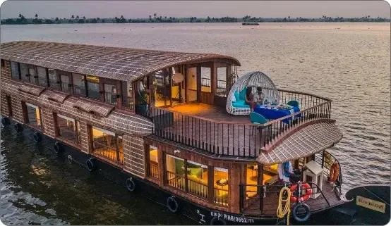 Das Hausboot mit fünf Schlafzimmern: Essbereich