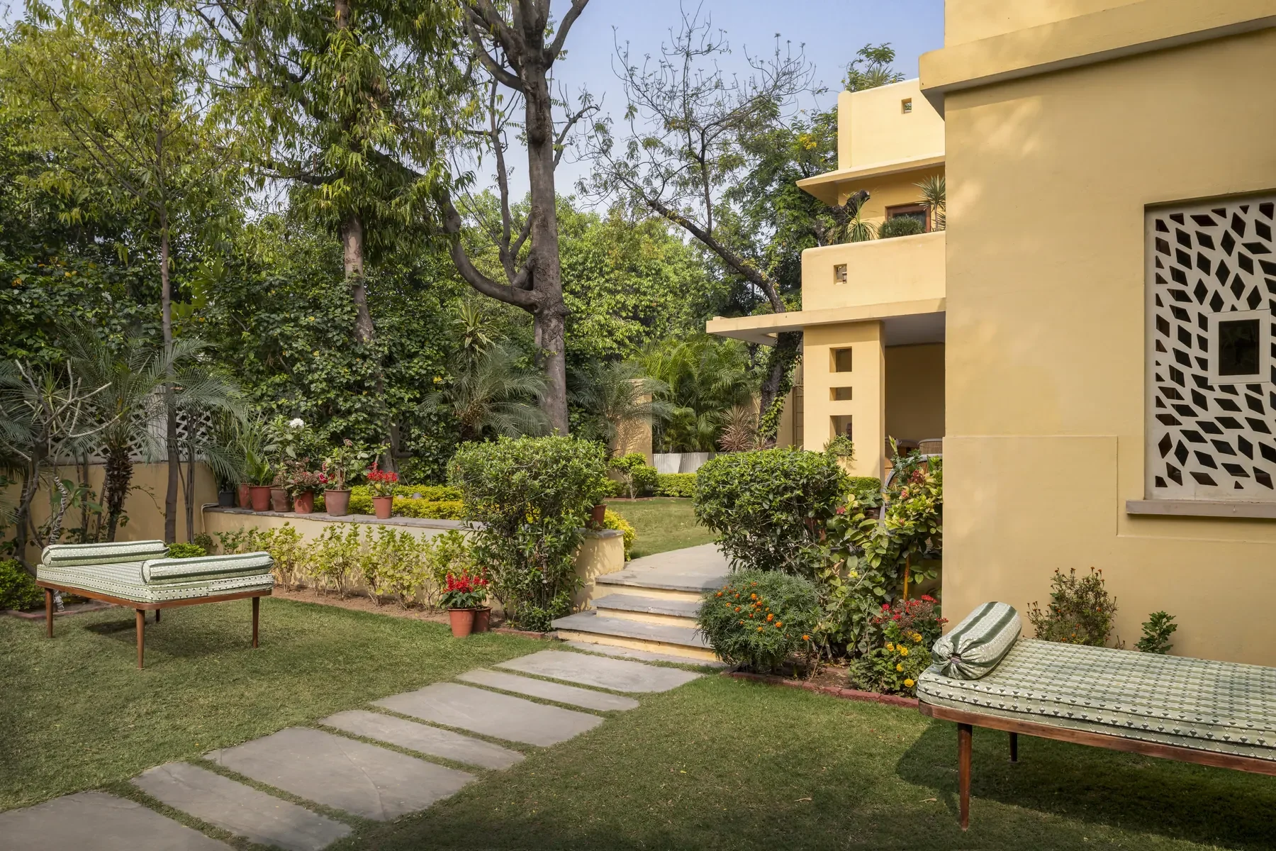 28 Kothi, photograph 2