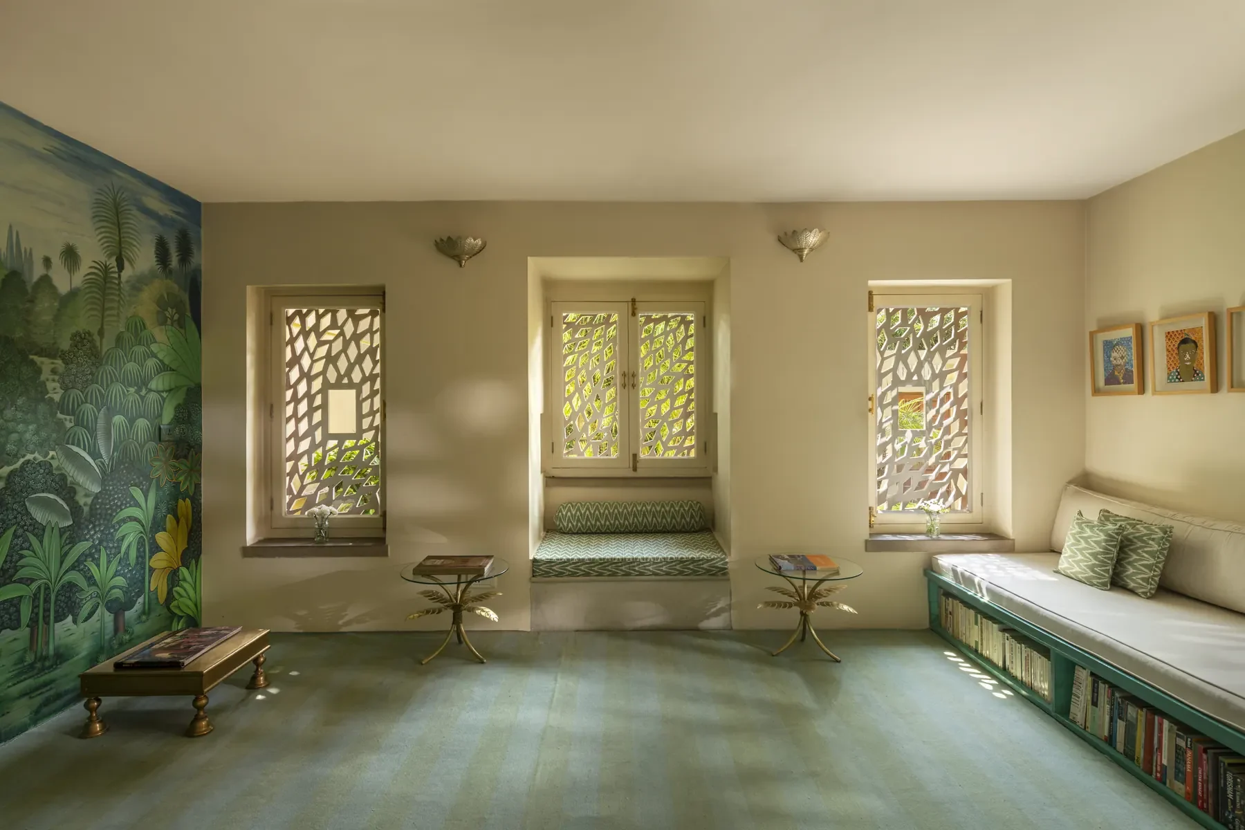 28 Kothi, photograph 4